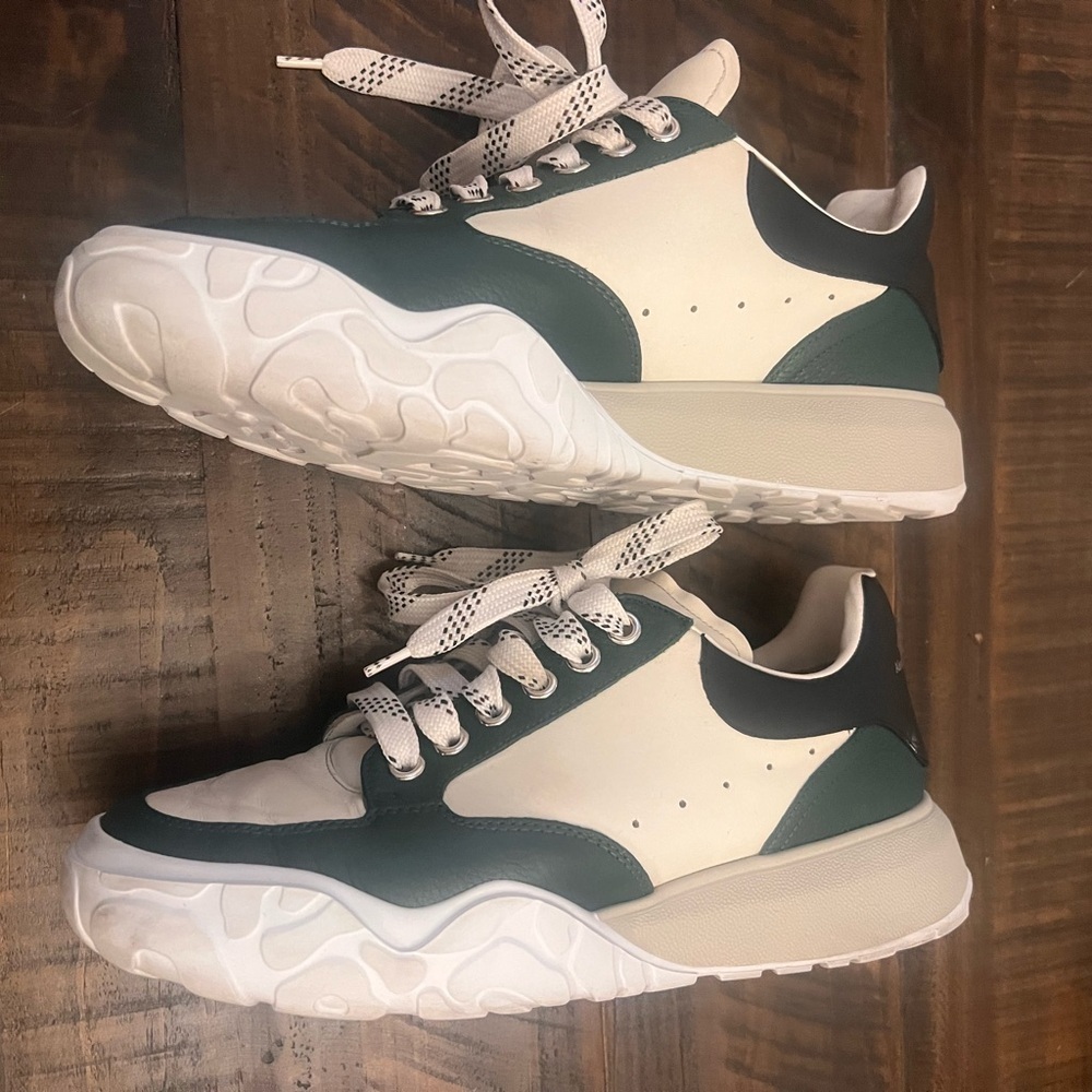 Alexander McQueen Court Sneaker Green White Men’s EU 42 authentic - Picture 7 of 17